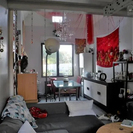 Дом отдыха Jolie Maison, 3 Chambres, Jardin Et Parking Баньё
